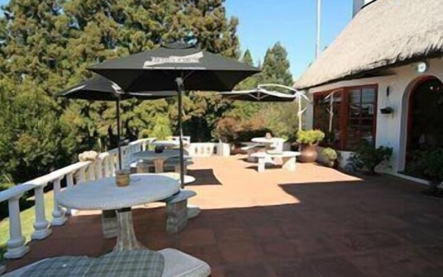 Thatchings Guest House