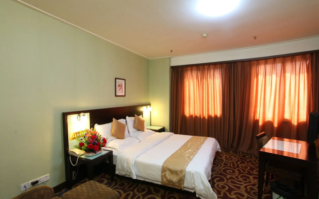 Xinhua Hotel