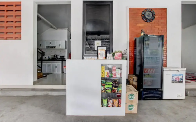 Collection O River House