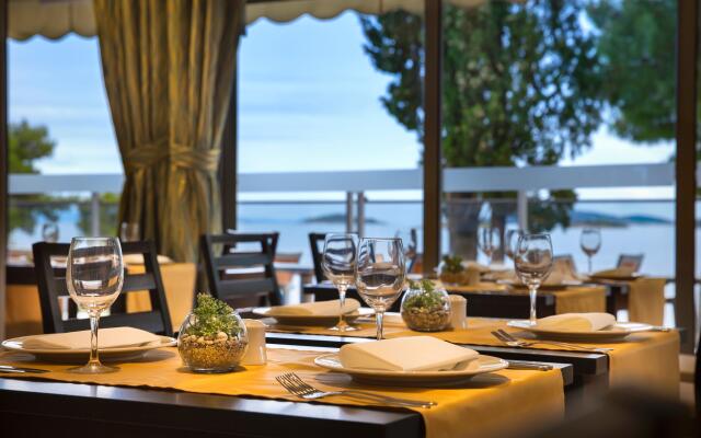 Aminess Vival Grand Azur Hotel