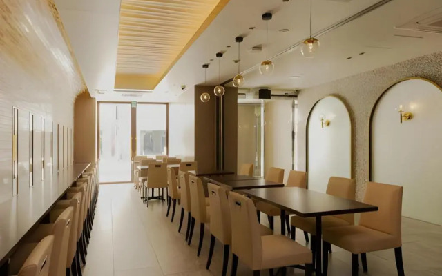 Folio Sakura Shinsaibashi Osaka