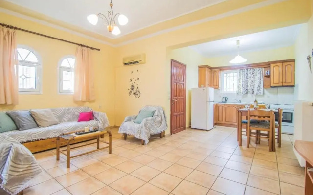 Tonia Apartments