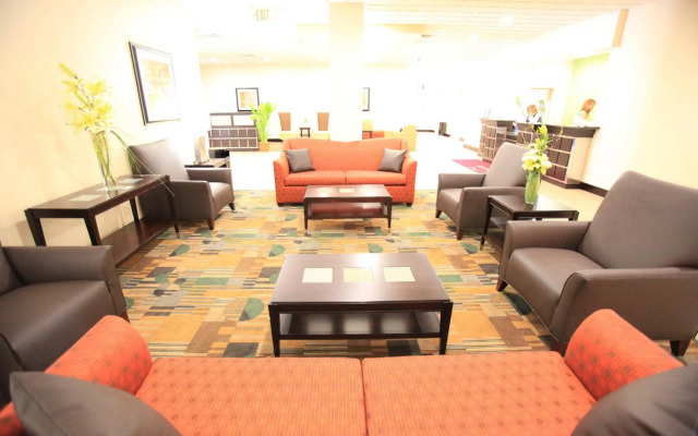 Quality Inn & Suites Downtown Mansfield