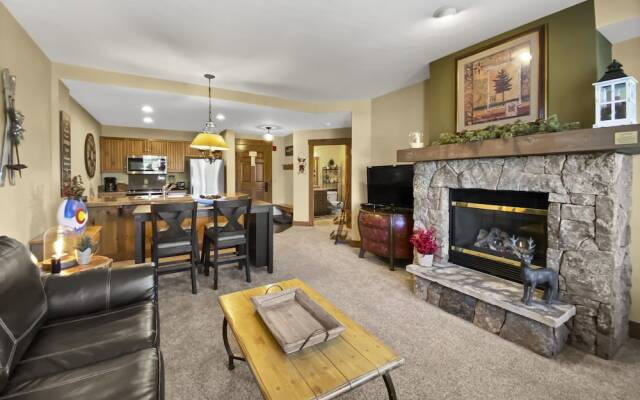 Mountain Thunder Lodge 1213 1 Bedroom Condo by RedAwning