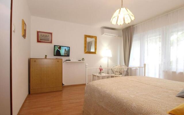 Apartments Dragica 473