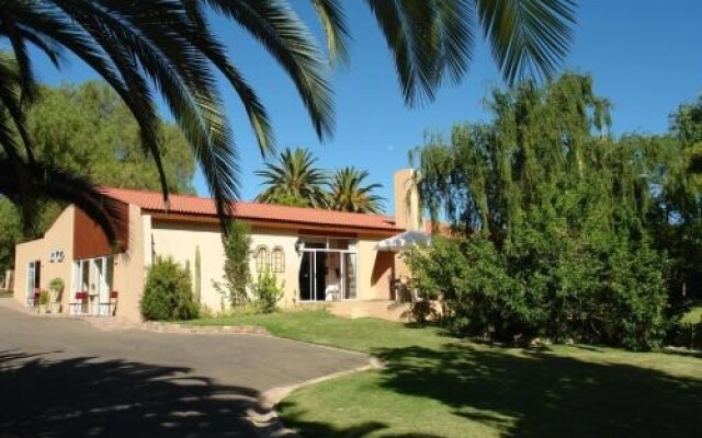 101 Oudtshoorn Holiday Accommodation