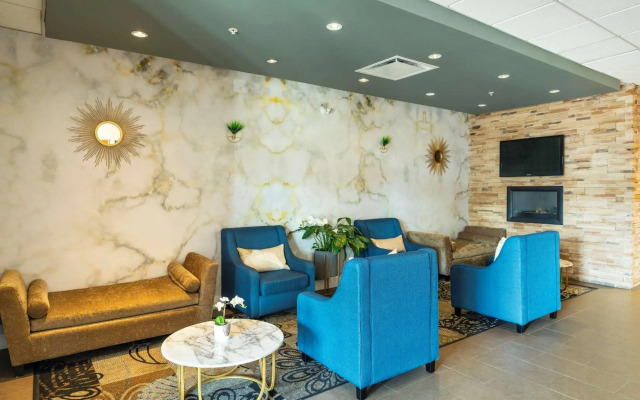 Comfort Inn Surrey Hotel