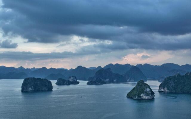 Secret Halong Cruise