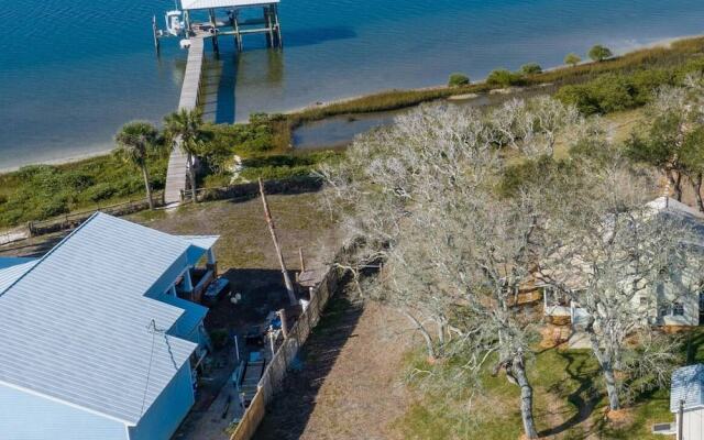 Anchors Away River House