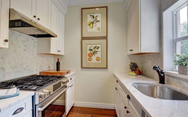 Grandview Heights Vacation Homes – Pink House