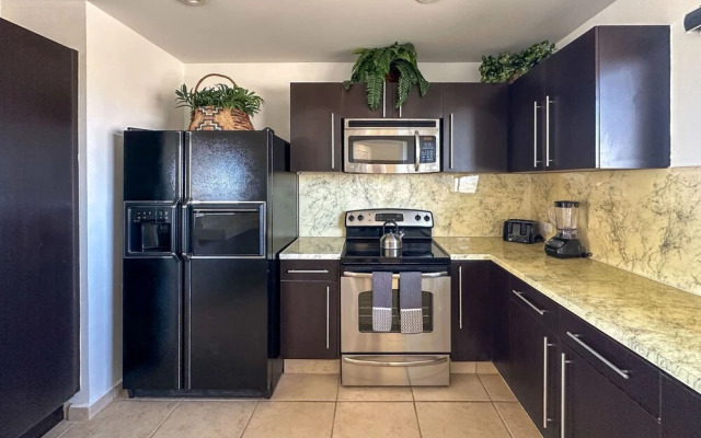 Relaxing Getaway 2BR Condo