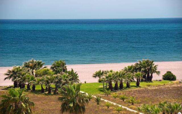 Elba Motril Beach & Business Resort