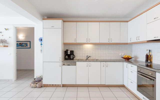 Beachfront Modern Apartment