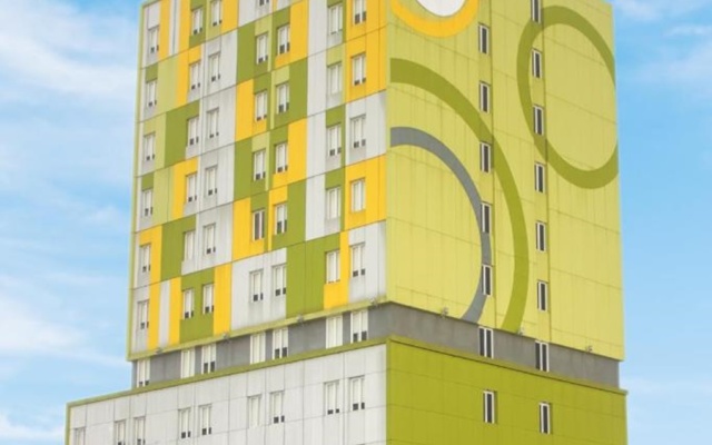 Zest Jemursari by Swiss-Belhotel International