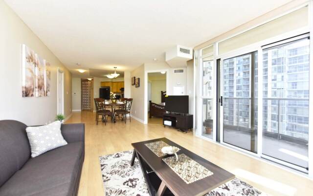 Sarkar Suites - 3888 Duke of York Blvd