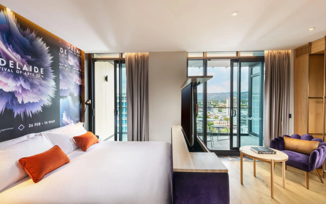 Hotel Indigo Adelaide Markets by IHG