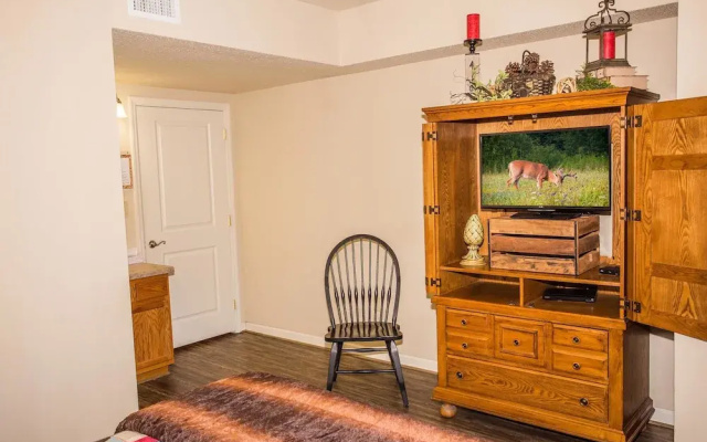Cedar Lodge 403