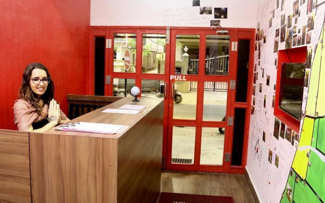 Redlollipop Hostel