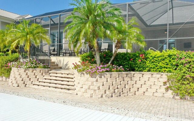 Waterfront Home With Pool, spa and Boating Access