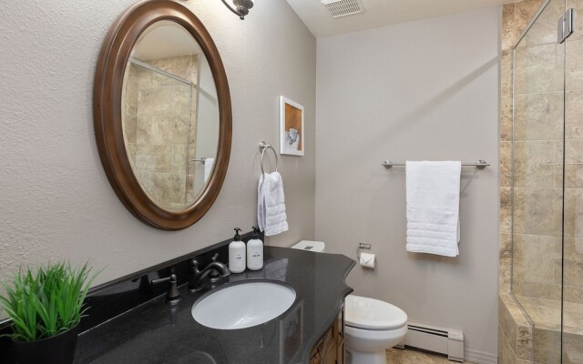 Northstar 6 3 Bedroom Condo by RedAwning