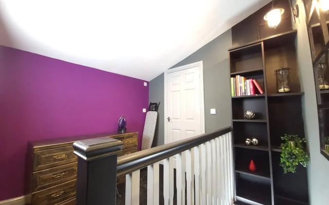 Liverpool City, Fairfield Duplex Suite