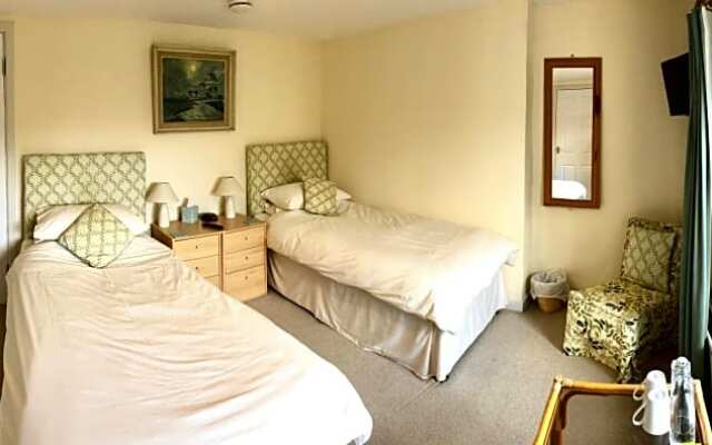 Lynwood House Bed And Breakfast