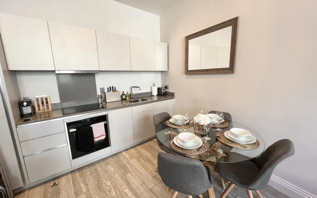 Windsor Castle Apartments