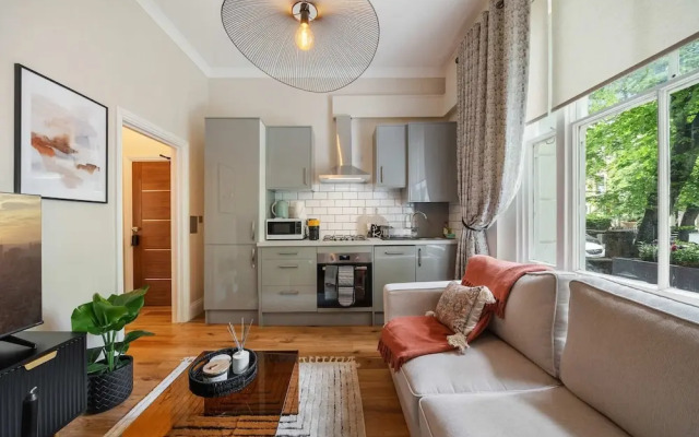 2-bed Notting Hill Apartment With Garden Access