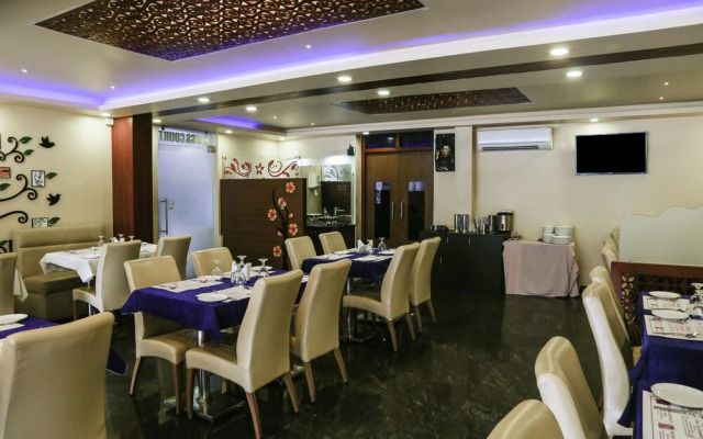 OYO 24519 Hotel Mother Palace