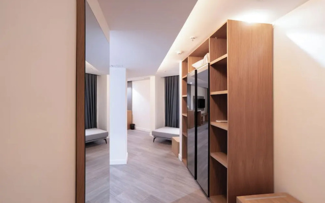 Plaza Athenee Hotel Kuwait