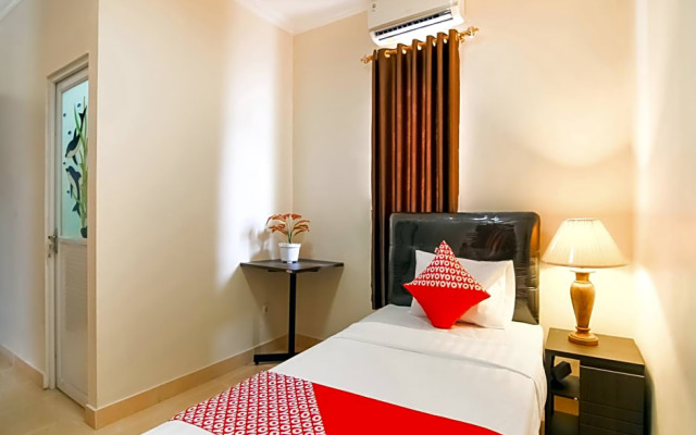 OYO 90186 Grand Aster
