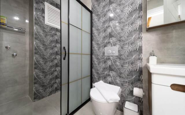 Lovely and Central Flat Near Beach in Antalya