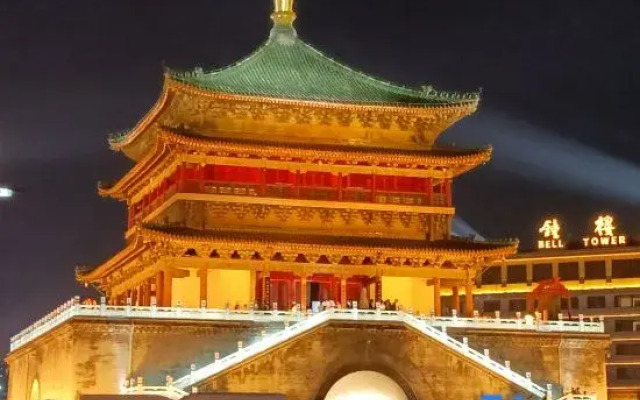 Homeinn · neo (Xi'an Huimin Street Bell Tower Subway Station)