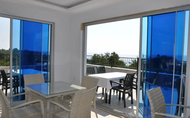 Beachway Hotel Side