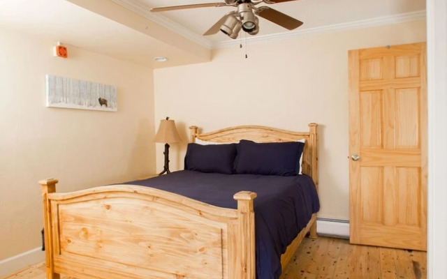 Sandstone Creek Getaway