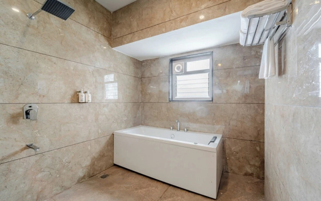 Pravasa Hotel Vijayapura