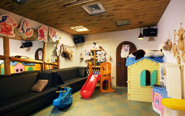 Hotel Les Champs Jiaosi