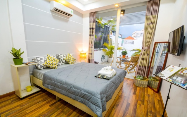 The Nguyens Café NHC – Guest Rooms – Ho Chi Minh City