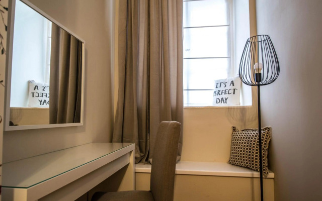 4Bdr Historical Spirit Apt By Ruterra