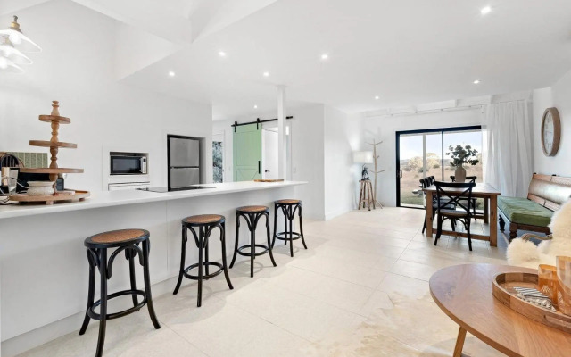 The Jindabread House