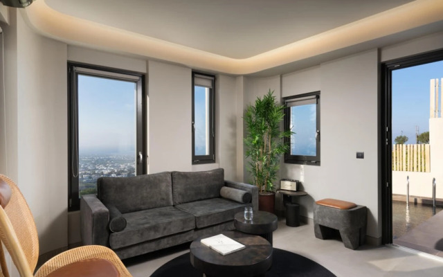 Apikia Santorini Suites - Adults Only