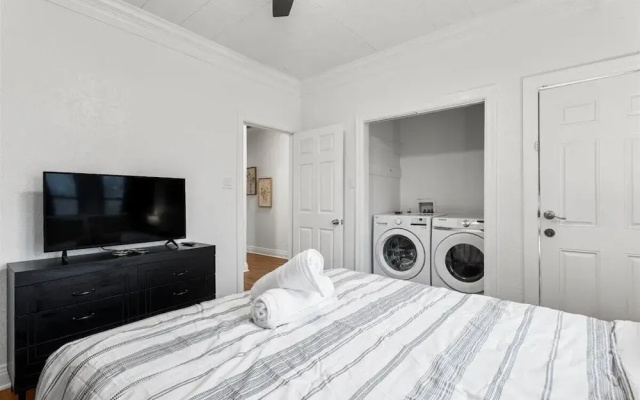 La Nina Charming 3BR Bungalow Pool