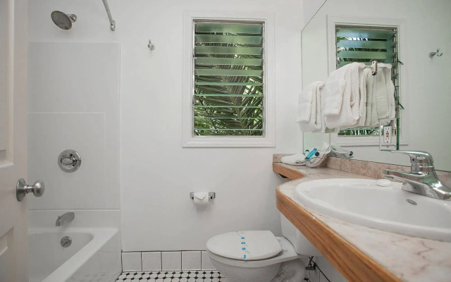 Ocean Lodge Santa Monica Beach Hotel