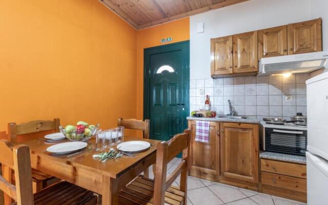 Apostolos Apartment 4