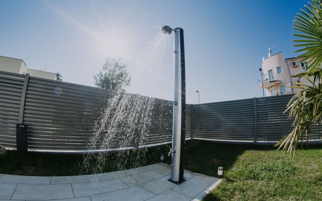 Exotic Villa in Novigrad With Private Swimming Pool
