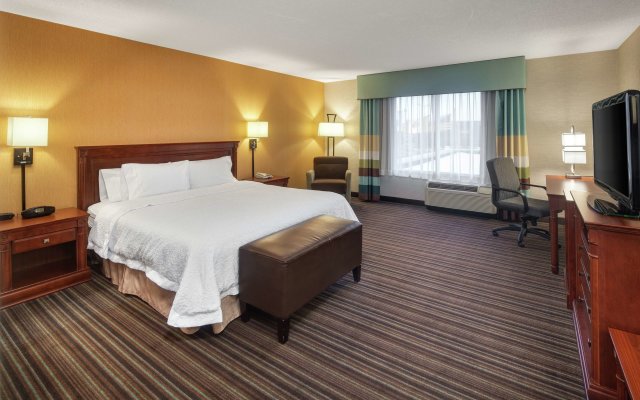 Hampton Inn & Suites by Hilton Toronto Airport