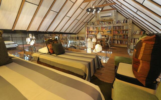 Hotel Casa Lola Deluxe Gallery