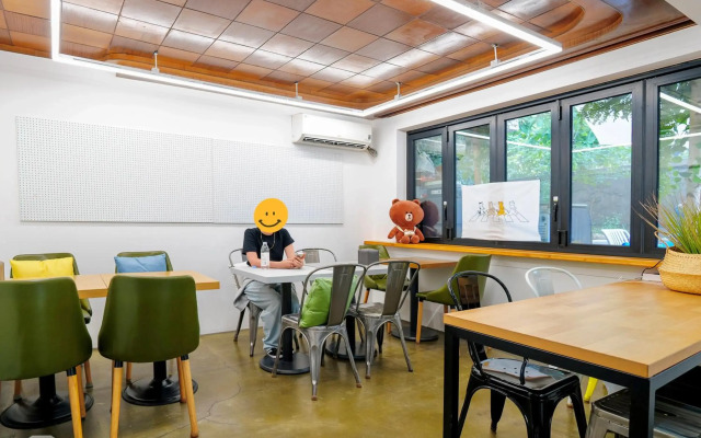 Little Star Guesthouse