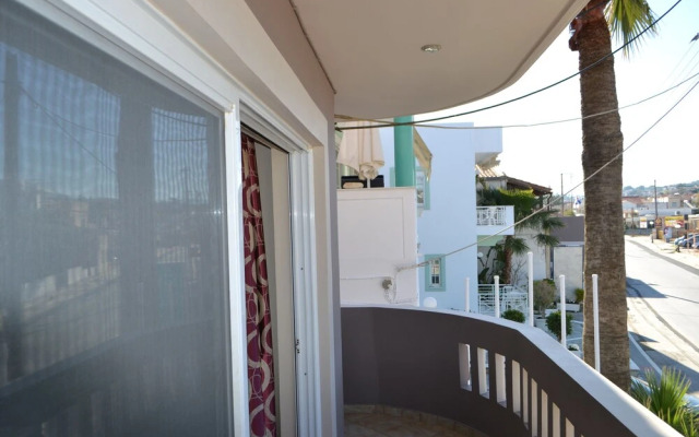 Pano's Flats