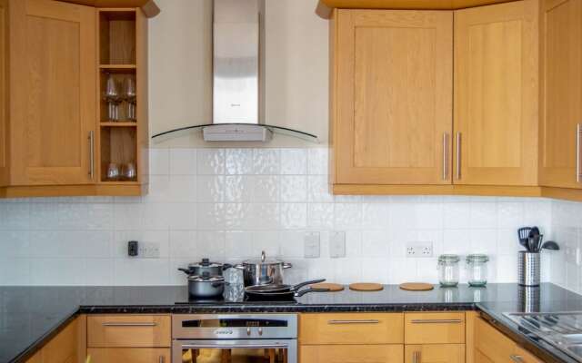 Luxury 1 Bedroom in the West End London